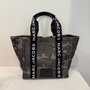 Last 1‼️MARC JACOBS 4S5HTT033H02 Large Nylon Tote Bag Camo Multi